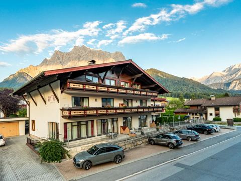 Rustika - Appartements & Spa , Ehrwald