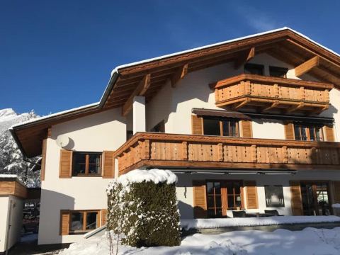 Chalet Schneehaus, Ehrwald